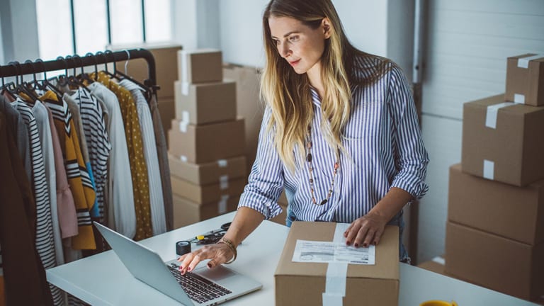Eight tips for selling products and services online